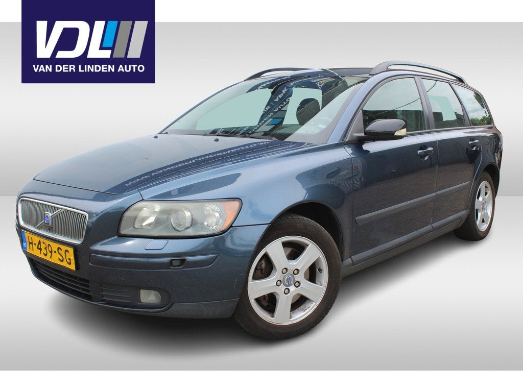 Volvo V50 2.4i Trekhaak l Stoelverwarming (bj 2005), Auto's, Voorwielaandrijving, Gebruikt, Stoelverwarming, 700 kg