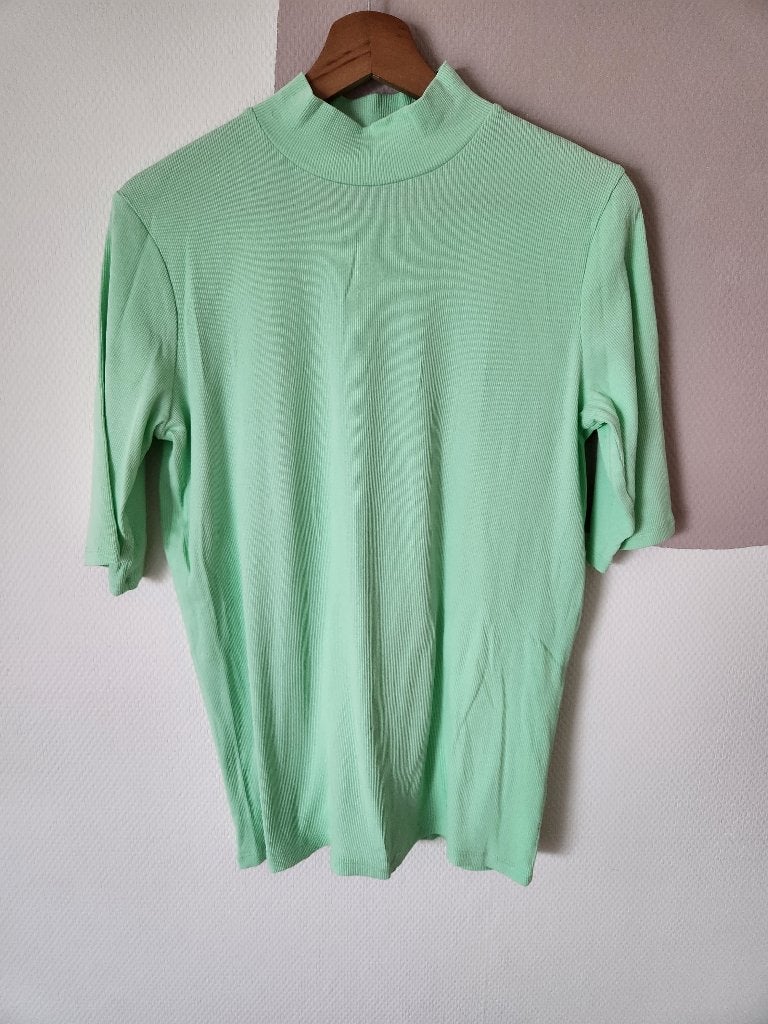Groen shirtje coll Hema - L, Maat 42/44 (L), Ophalen of Verzenden, Zo goed als nieuw, Korte mouw