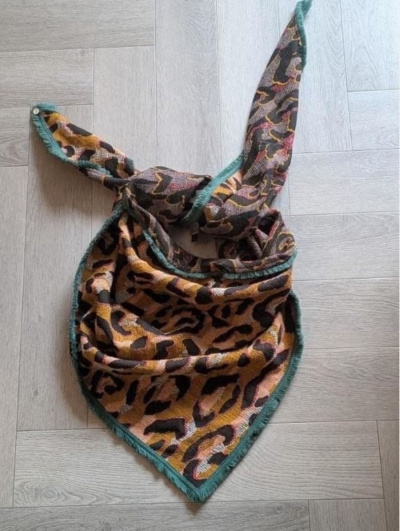 Pom Amsterdam - Mooie driepunt shawl - Zo goed als nieuw, Verzenden, Maat 46/48 (XL) of groter, Zo goed als nieuw, X