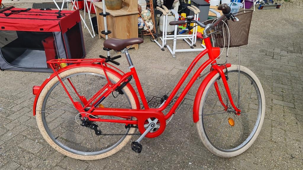 BTWIN  Elops 520 stadsfiets, Fietsen en Brommers, Ophalen of Verzenden, Zo goed als nieuw, Aluminium