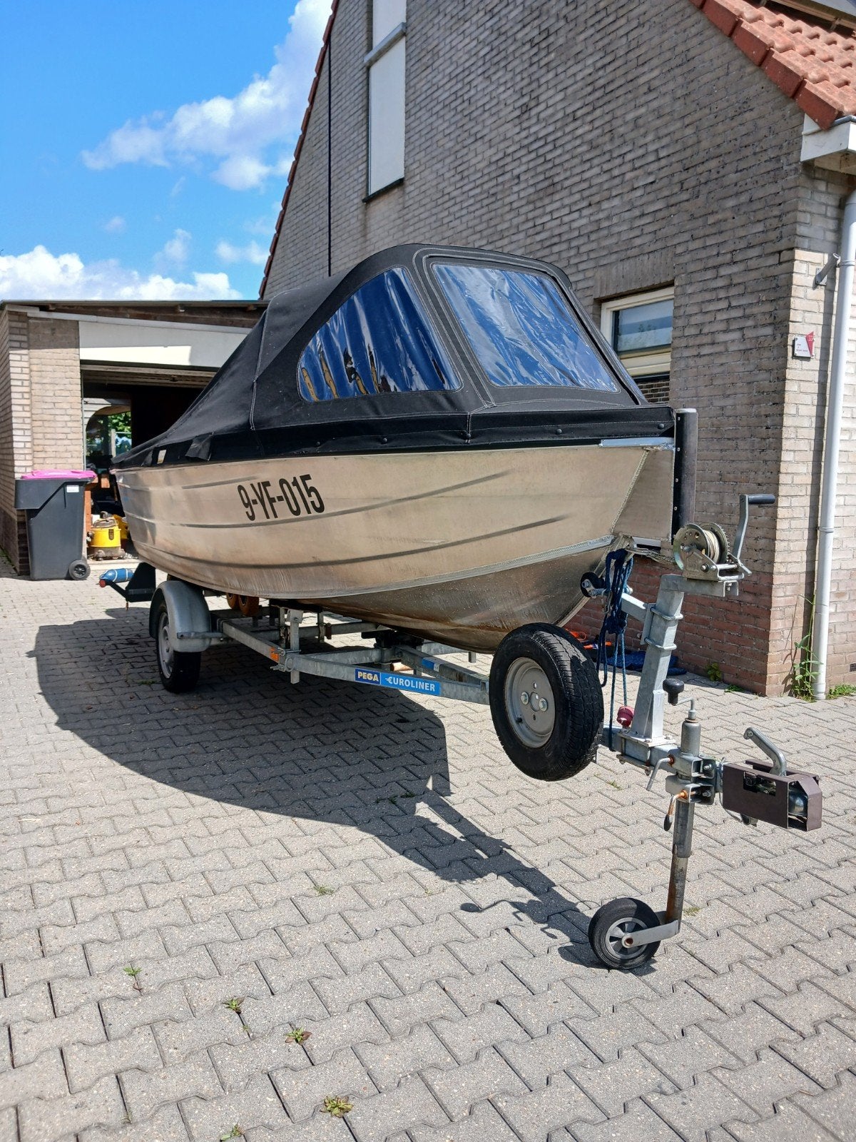 Qwest R450 aluminium boot met buitenboordmotor en trailer, Ophalen, Aluminium, Buitenboordmotor