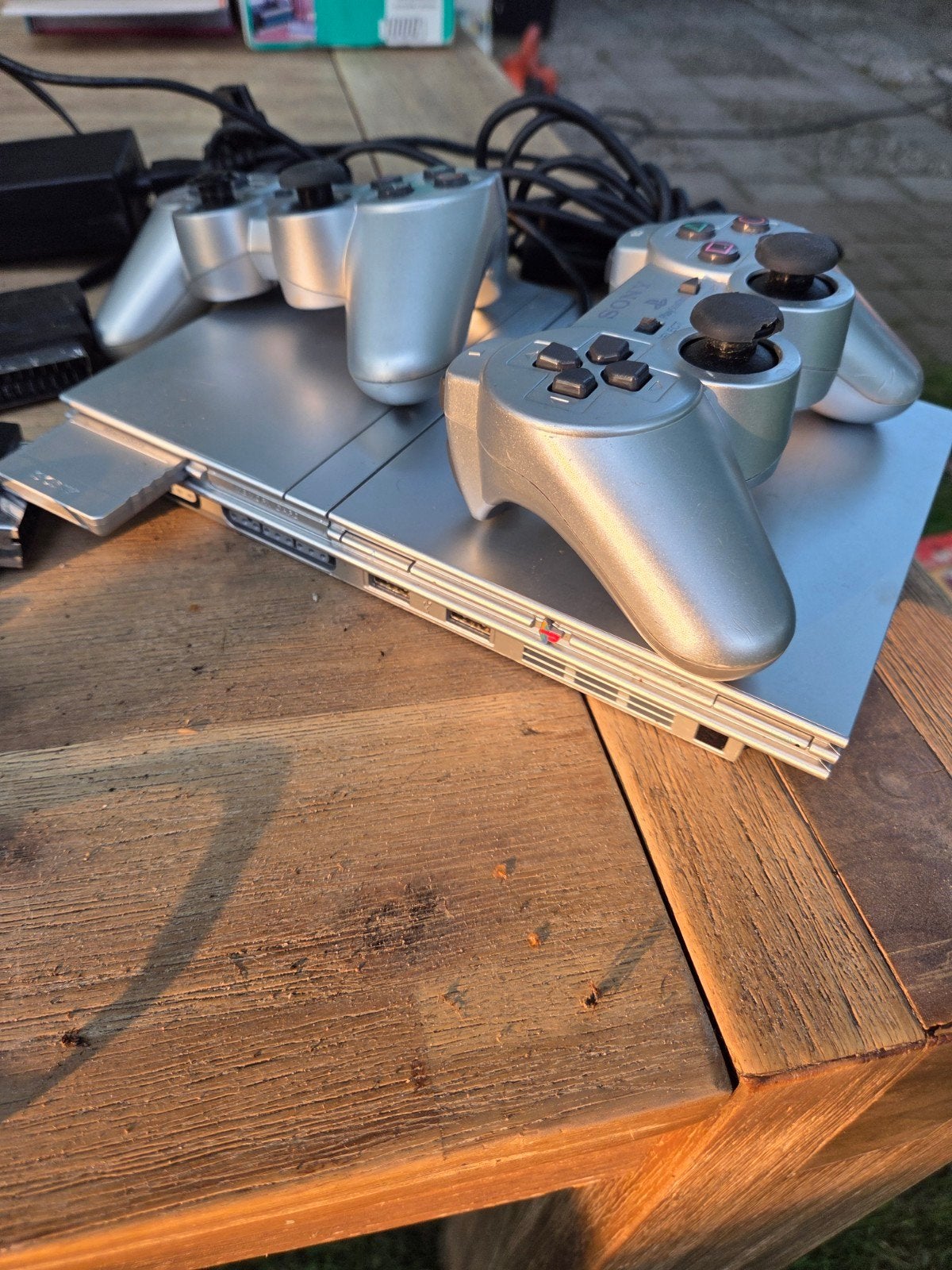 PlayStation 2 Slim & Phat met 20+ games en 4 controllers, Spelcomputers en Games, Spelcomputers | Sony PlayStation 2, Ophalen