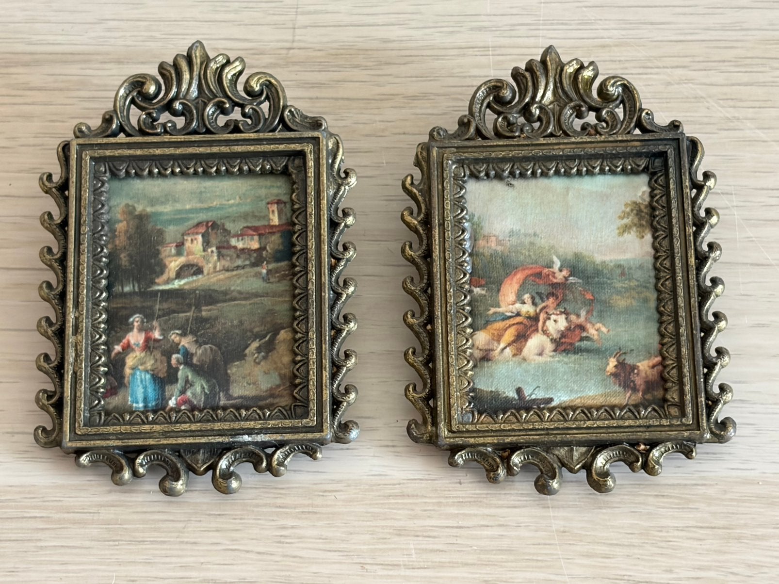 2 kleine vintage messing schilderijtjes, Ophalen of Verzenden