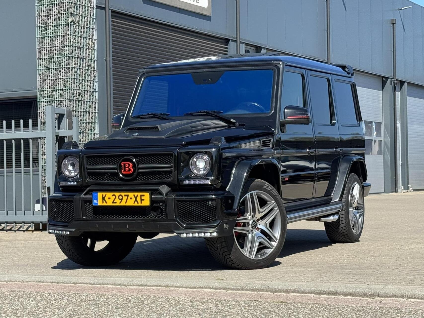 Mercedes G-klasse 500 BRABUS |Pano|Memory|Trekhaak|Leer|Youn, Auto's, Mercedes-Benz, Automaat, Gebruikt, 296 pk, G-Klasse