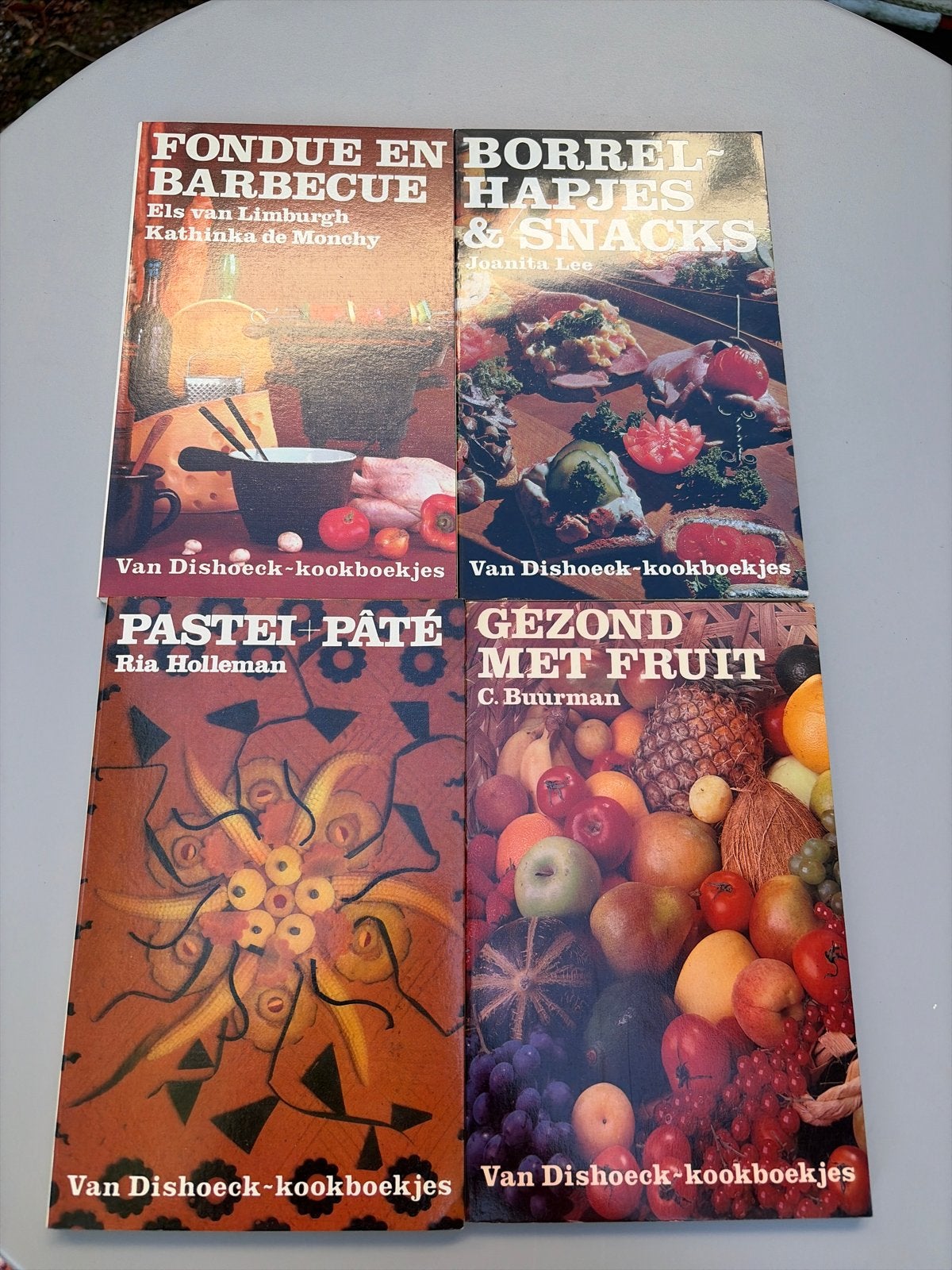 4 kookboeken: Fondue, Borrelhapjes, Pastei, Gezond met Fruit, Gelezen, Voorgerechten en Soepen, Ophalen of Verzenden, Europa