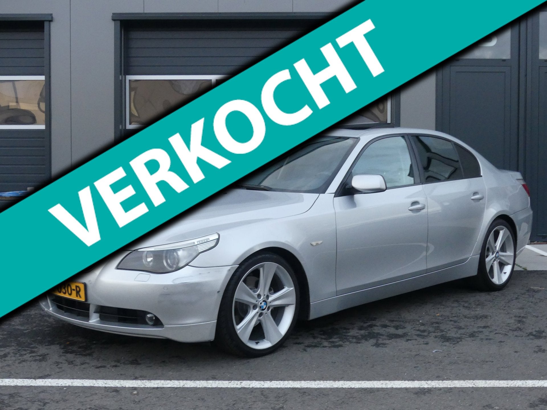 BMW 5-serie 530i Executive Automaat Leder Navi 19Inch Xenon, Automaat, Achterwielaandrijving, Gebruikt, Zwart