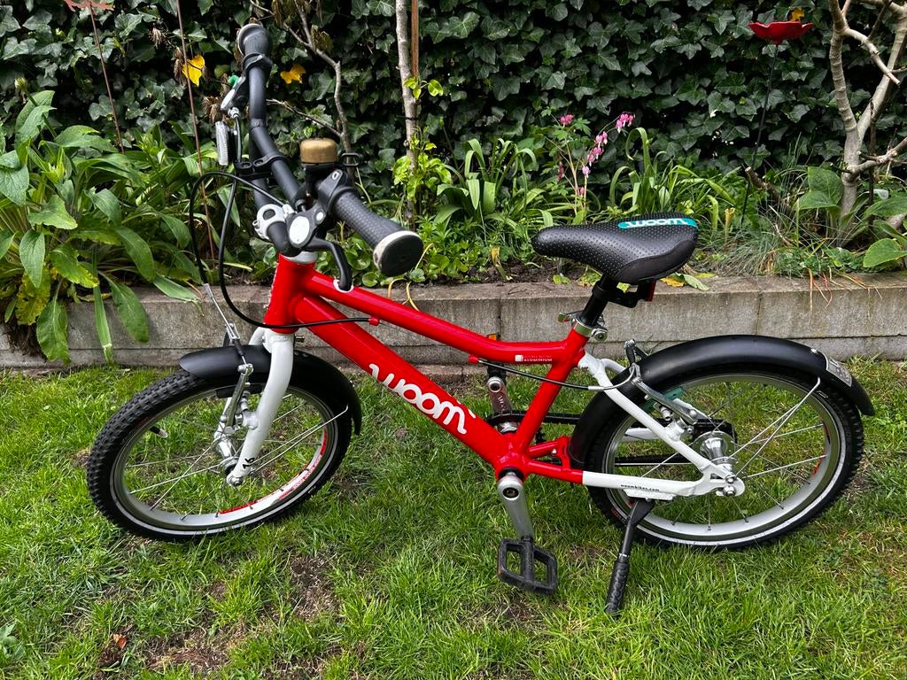 Woom 3 Kinderfiets - Rood, 16 inch, heel netjes!, Fietsen en Brommers, Fietsen | Kinderfietsjes, Ophalen, Zo goed als nieuw, Velgrem
