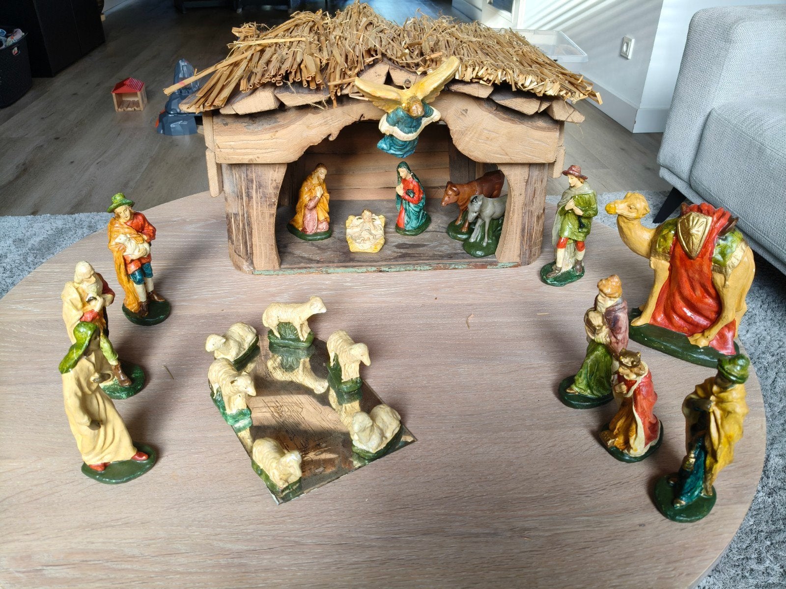 super mooie antieke kerst stal, Kinderen en Baby's, Ophalen, Zo goed als nieuw, Complete set