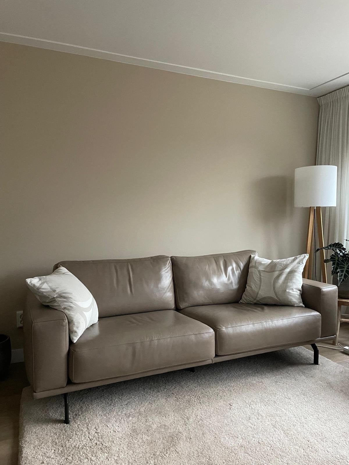 Beige/taupe Lederland Bank Couper, Ophalen, Zo goed als nieuw, Leer