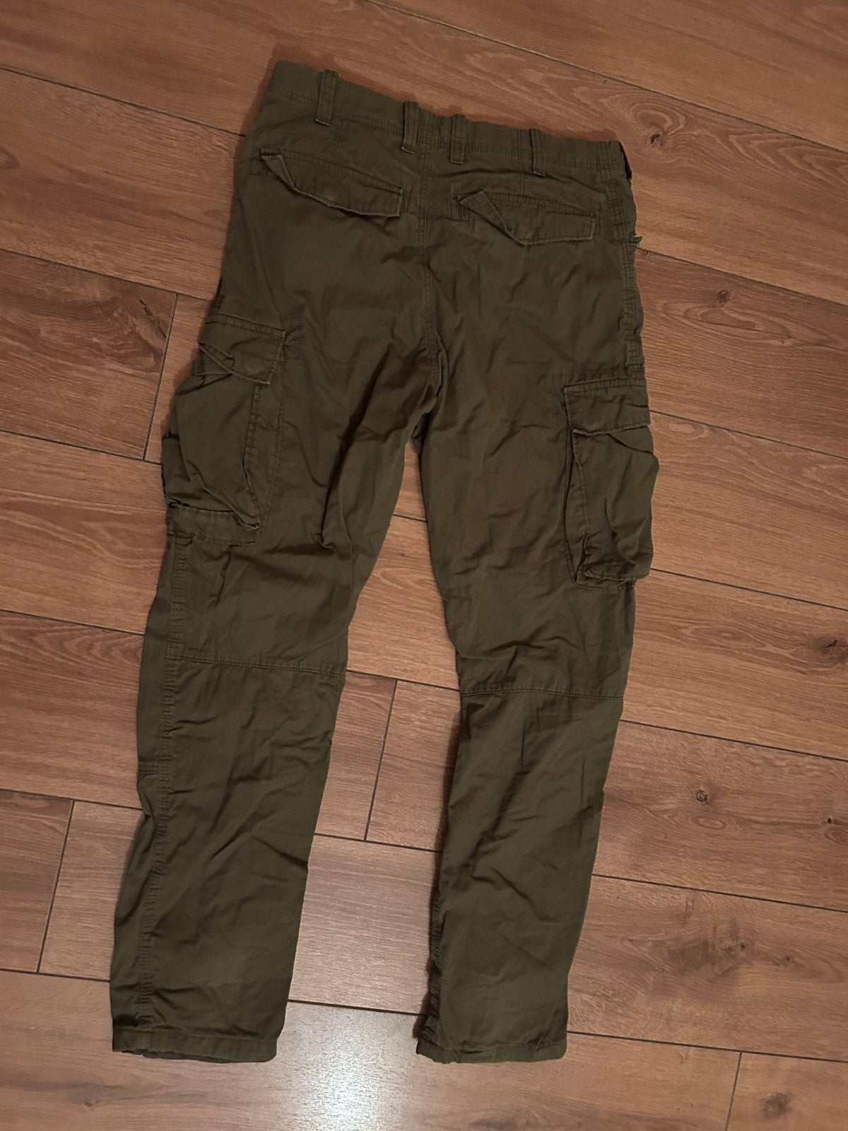 Kaki leger groene kinder cargo broek h&m maat 146, Ophalen of Verzenden, Zo goed als nieuw, Jongen, Broek
