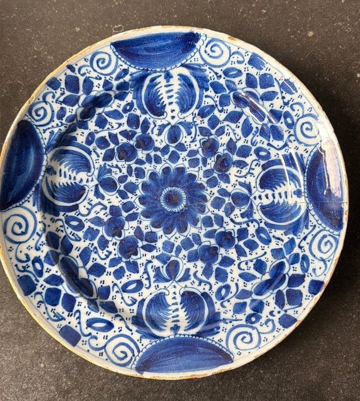 Antiek Delfts aardewerk bord, 18e eeuw, Ophalen of Verzenden