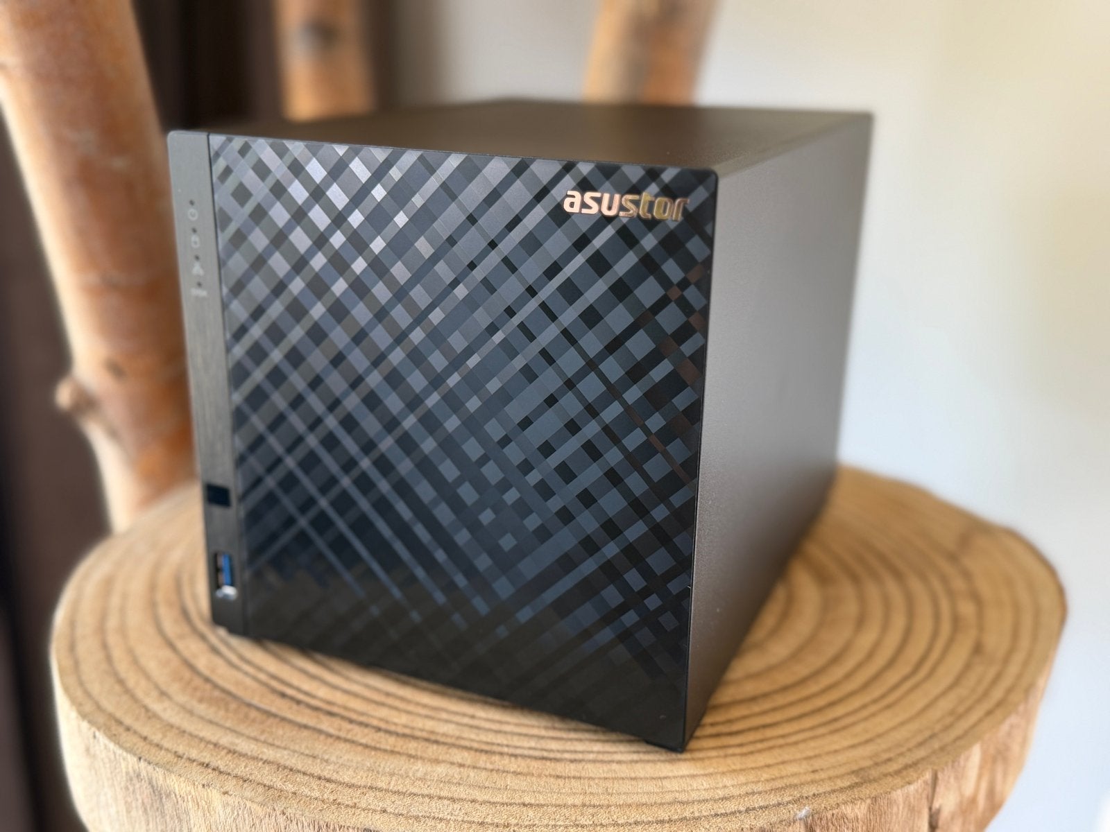 Nieuw in doos: Asustor AS1204T 2.5 GbE NAS!, Computers en Software, NAS, Ophalen of Verzenden, Zo goed als nieuw