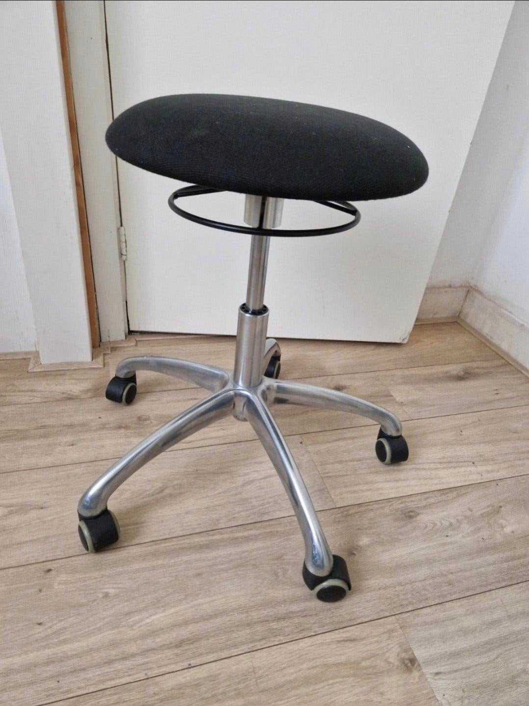 Ergonomische balans kruk Löffler verstelbaar wielen, Huis en Inrichting, Ophalen of Verzenden, In hoogte verstelbaar