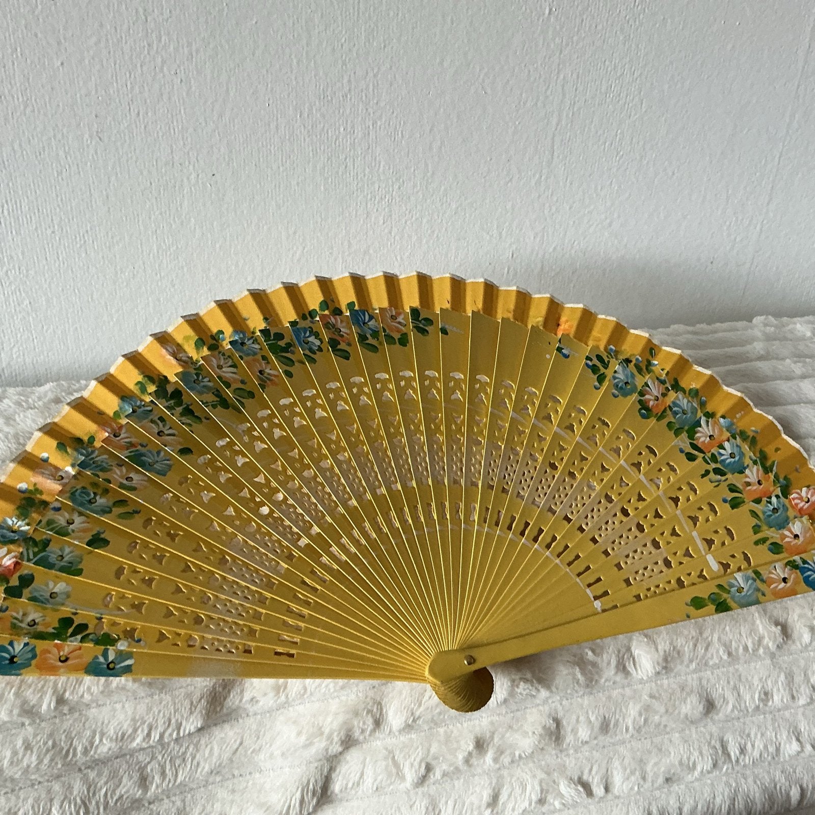 Vintage Spaanse Handwaaier - Geel met Bloemen, Ophalen of Verzenden