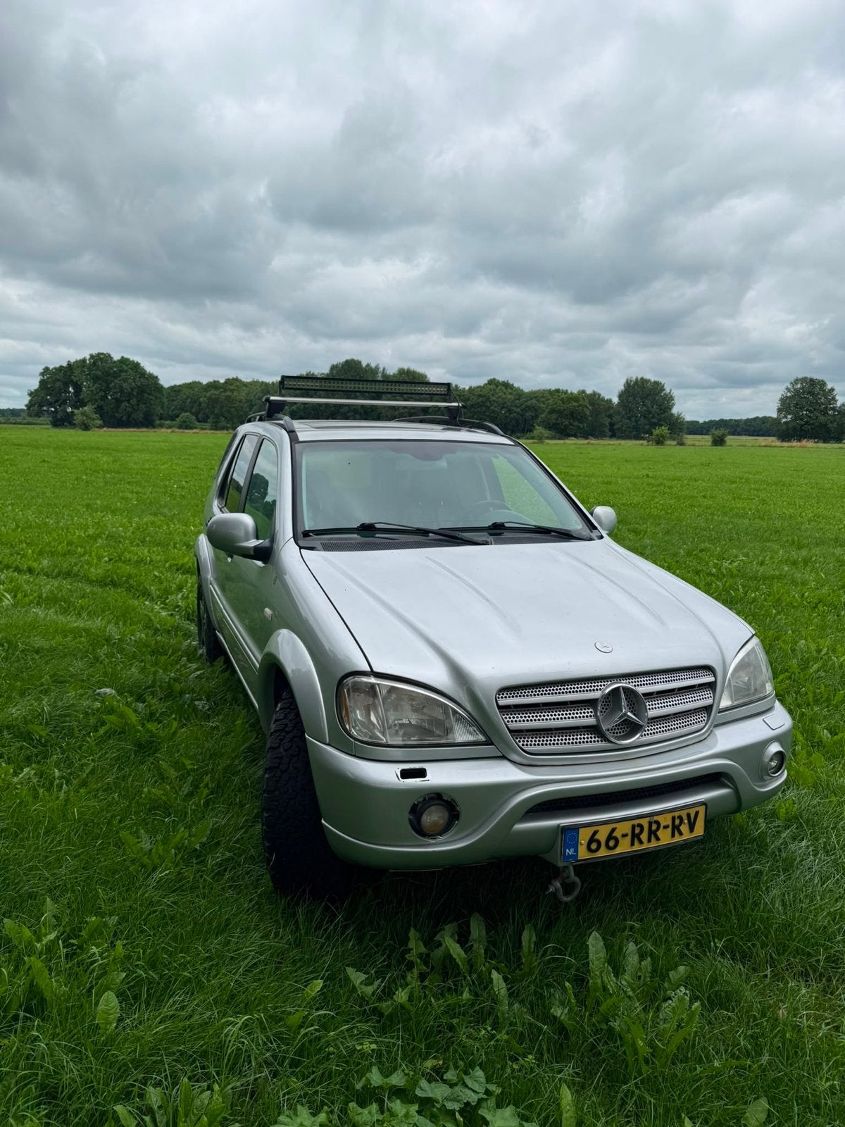 Mercedes-Benz ML55 AMG 4MATIC, Auto's, Mercedes-Benz, Automaat, 8 cilinders, 347 pk, Vierwielaandrijving