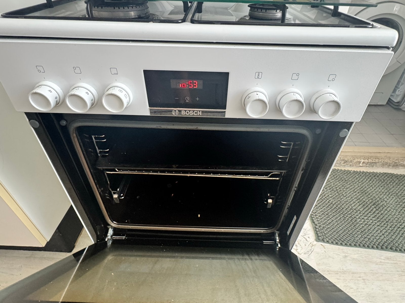 Bosch Gasfornuis met Oven - Afdichtingsring ontbreekt, Ophalen, Gebruikt, 4 kookzones, Gas
