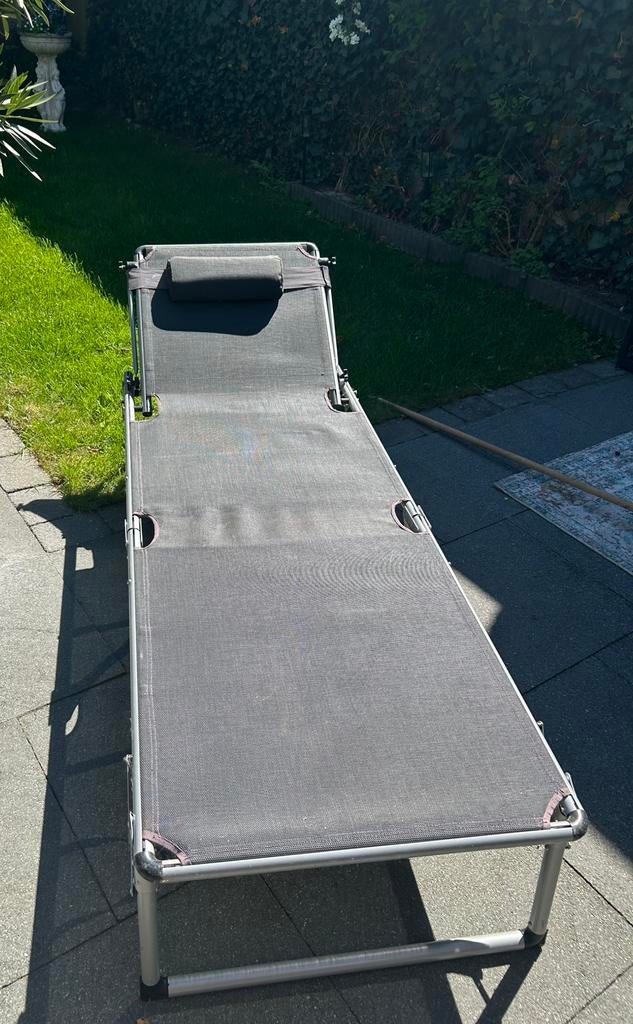 Ligbed met zonneklep, Tuin en Terras, Ophalen, Gebruikt, Kunststof