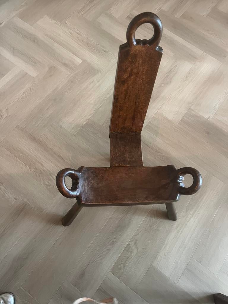 Vintage tripod Brutalist kruk, Huis en Inrichting, Ophalen, Gebruikt, Hout
