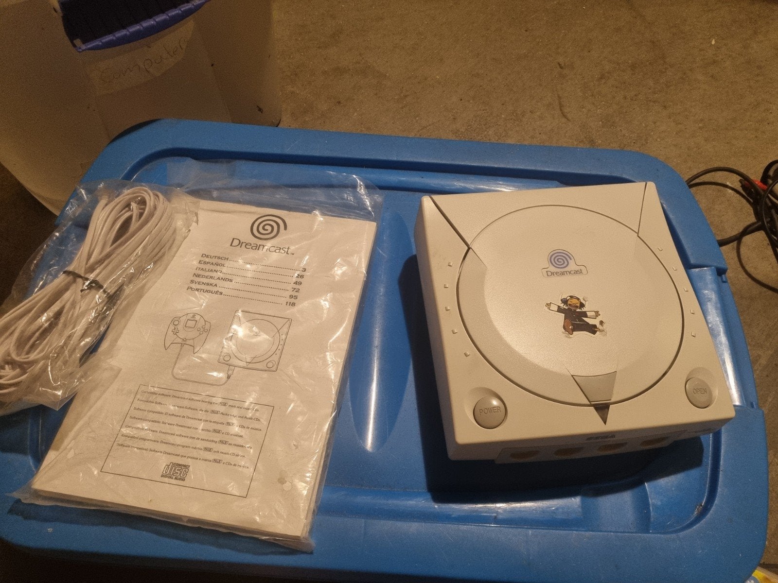 Sega dreamcast met spellen in doos, Spelcomputers en Games, Spelcomputers | Sega, Ophalen of Verzenden, Met 2 controllers, Saturn of Dreamcast