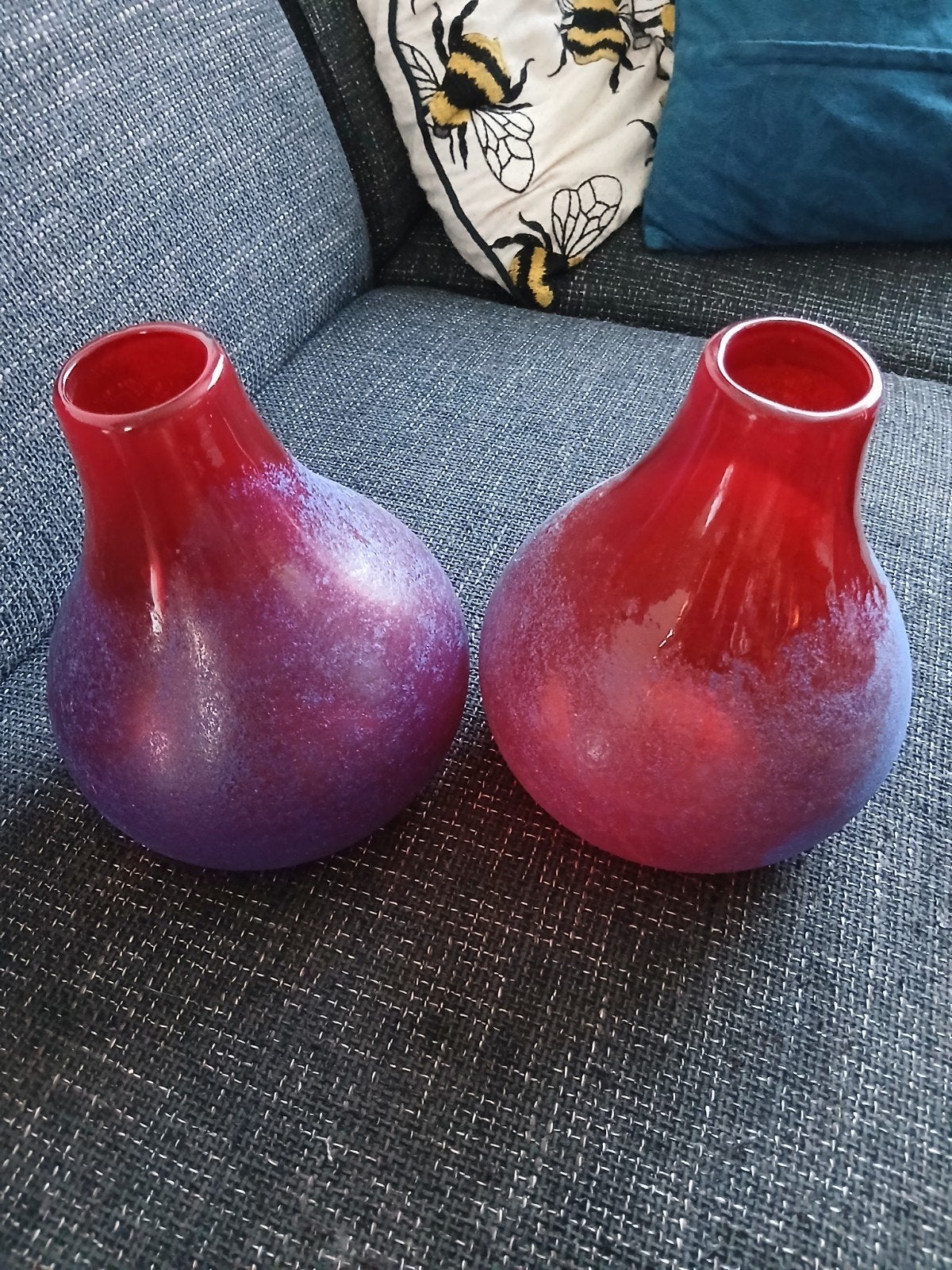 Set van 2 rode en paarse glazen vazen, Ophalen of Verzenden