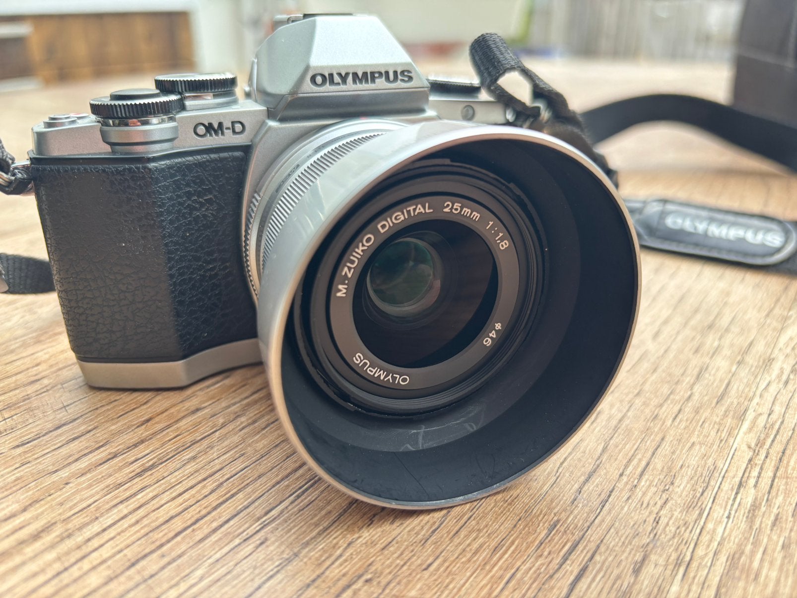 Olympus OM-D systeem camera met twee lenzen, Audio, Tv en Foto, Fotocamera's Digitaal, Zo goed als nieuw, Olympus, Geen optische zoom