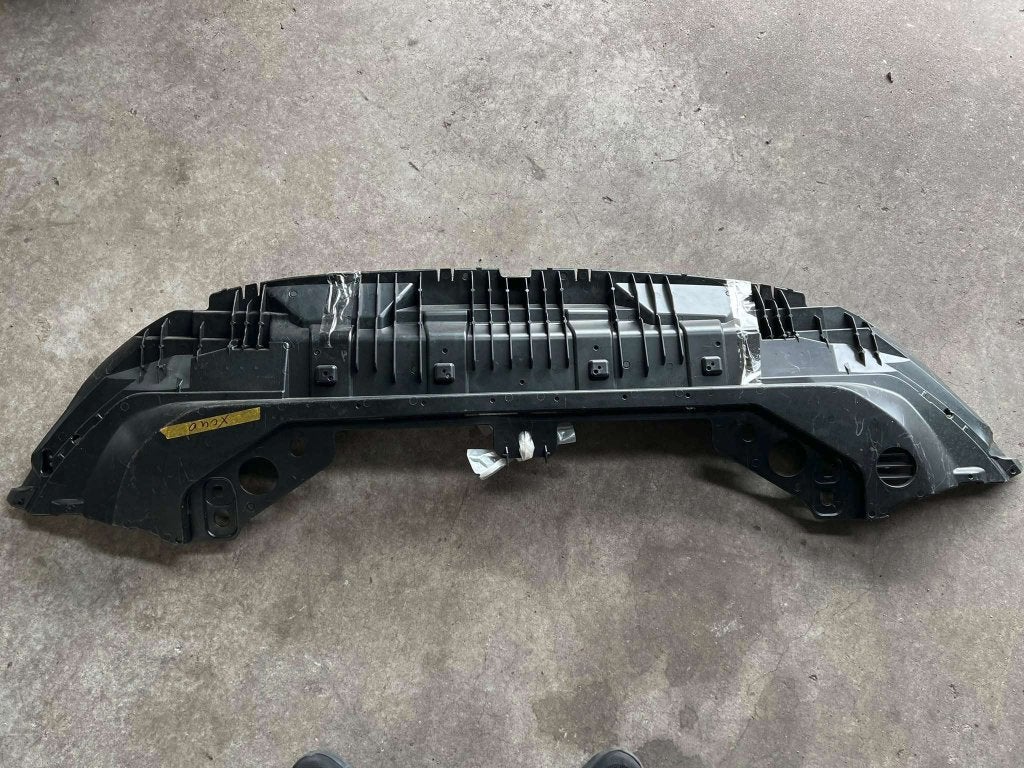 motorplaat xc40 bij voorbumper 32227309 nieuw, Gebruikt, Volvo, Volvo, Bumper