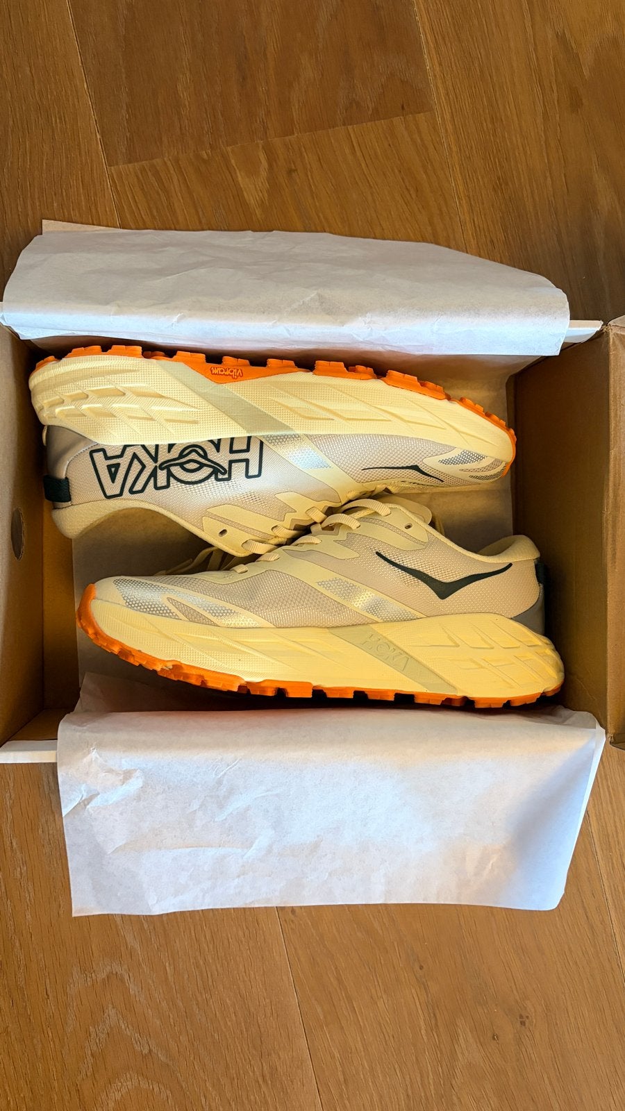Nieuwe Hoka Speedgoat 7 - 41 1/3 Trailrunning Schoenen, Overige kleuren, Sportschoenen, Nieuw, Ophalen of Verzenden