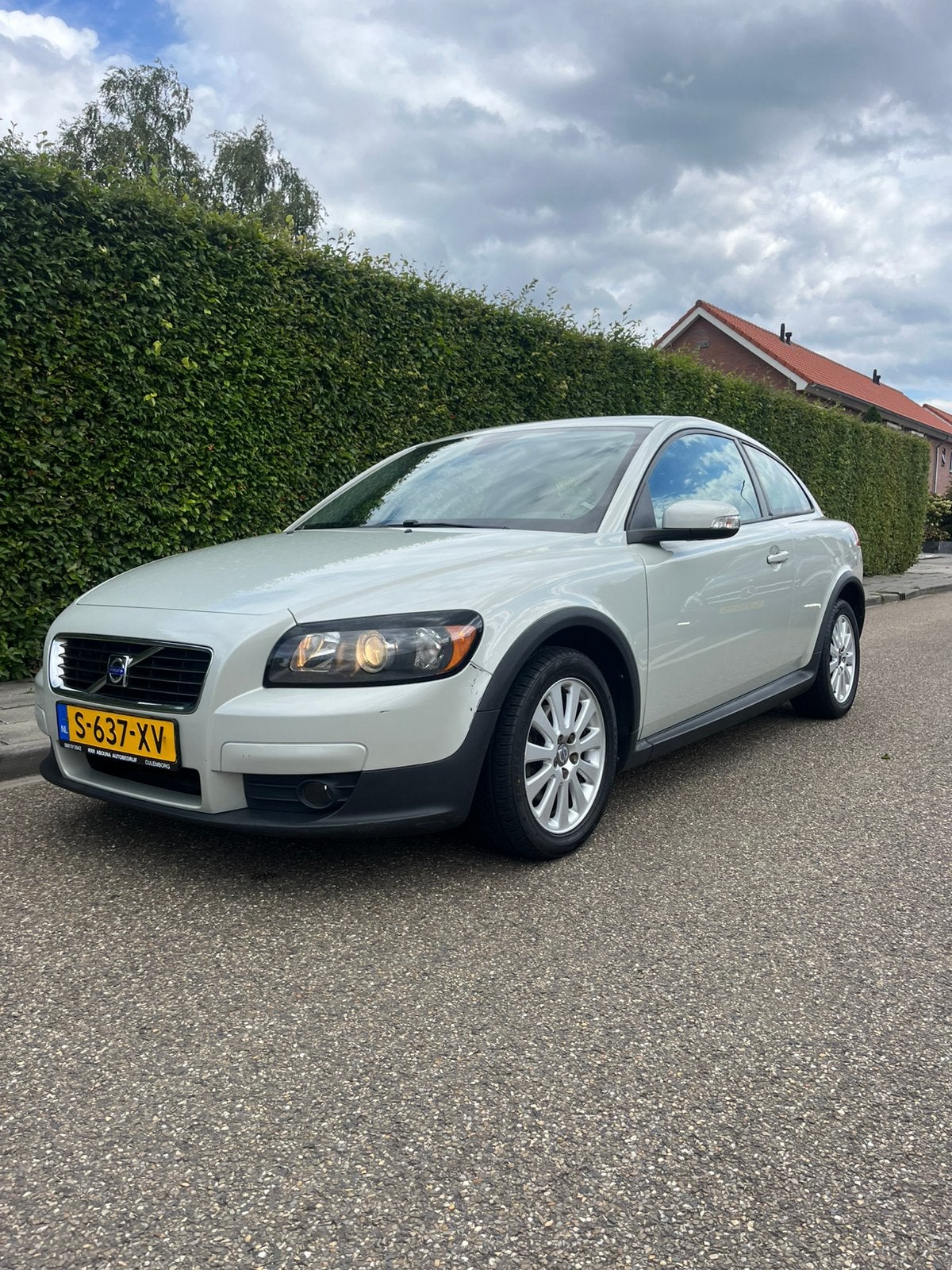 Volvo C30 1.6 2008 Grijs, Voorwielaandrijving, 1596 cc, 101 pk, 14 km/l
