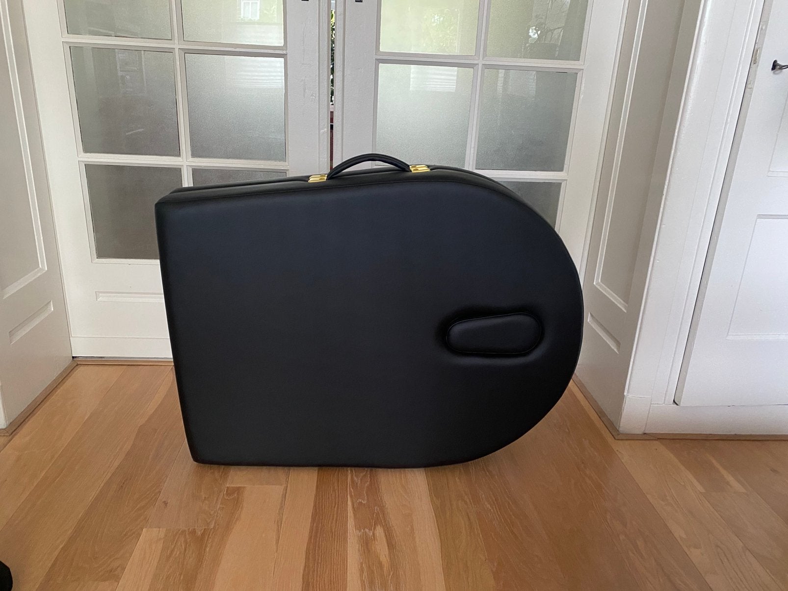Hara concept massagetafel met toebehoren, Sport en Fitness, Ophalen, Gebruikt, Massagetafel