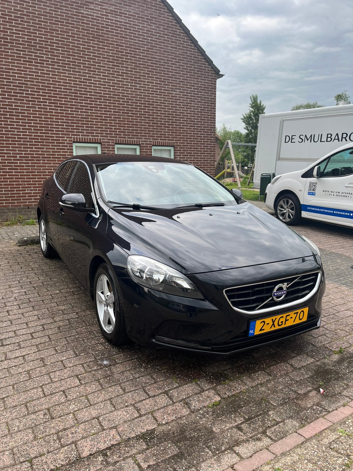 Volvo V40 2.0 D4 190PK 2014 Zwart, Auto's, Voorwielaandrijving, Zwart, Particulier, 30 km/l