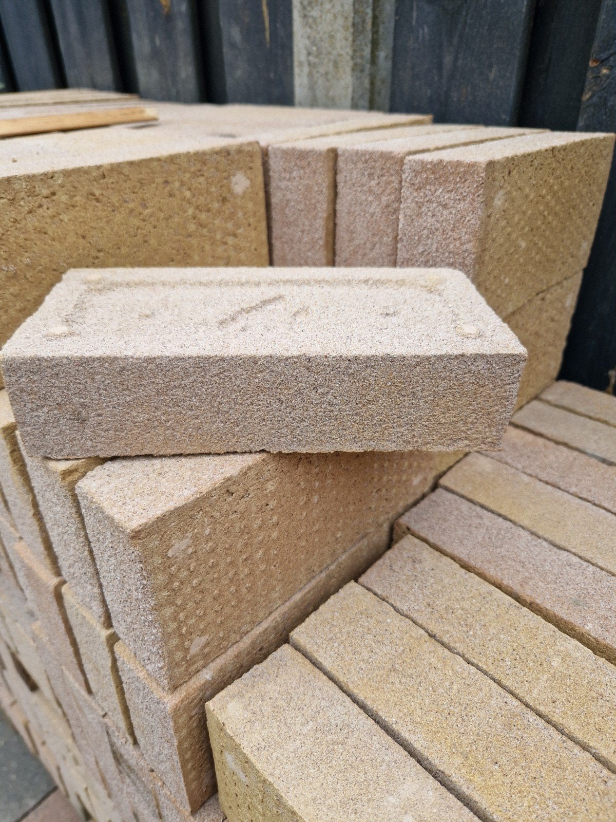 Gele Wienerberg metselstenen, Doe-het-zelf en Verbouw, Metselstenen, Ophalen, Nieuw, Bakstenen