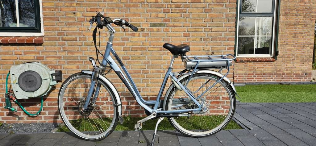 Amslod damesfiets. Electrisch (accu defect) -zonder zadel, Ophalen, Gebruikt, Minder dan 30 km per accu, Overige merken
