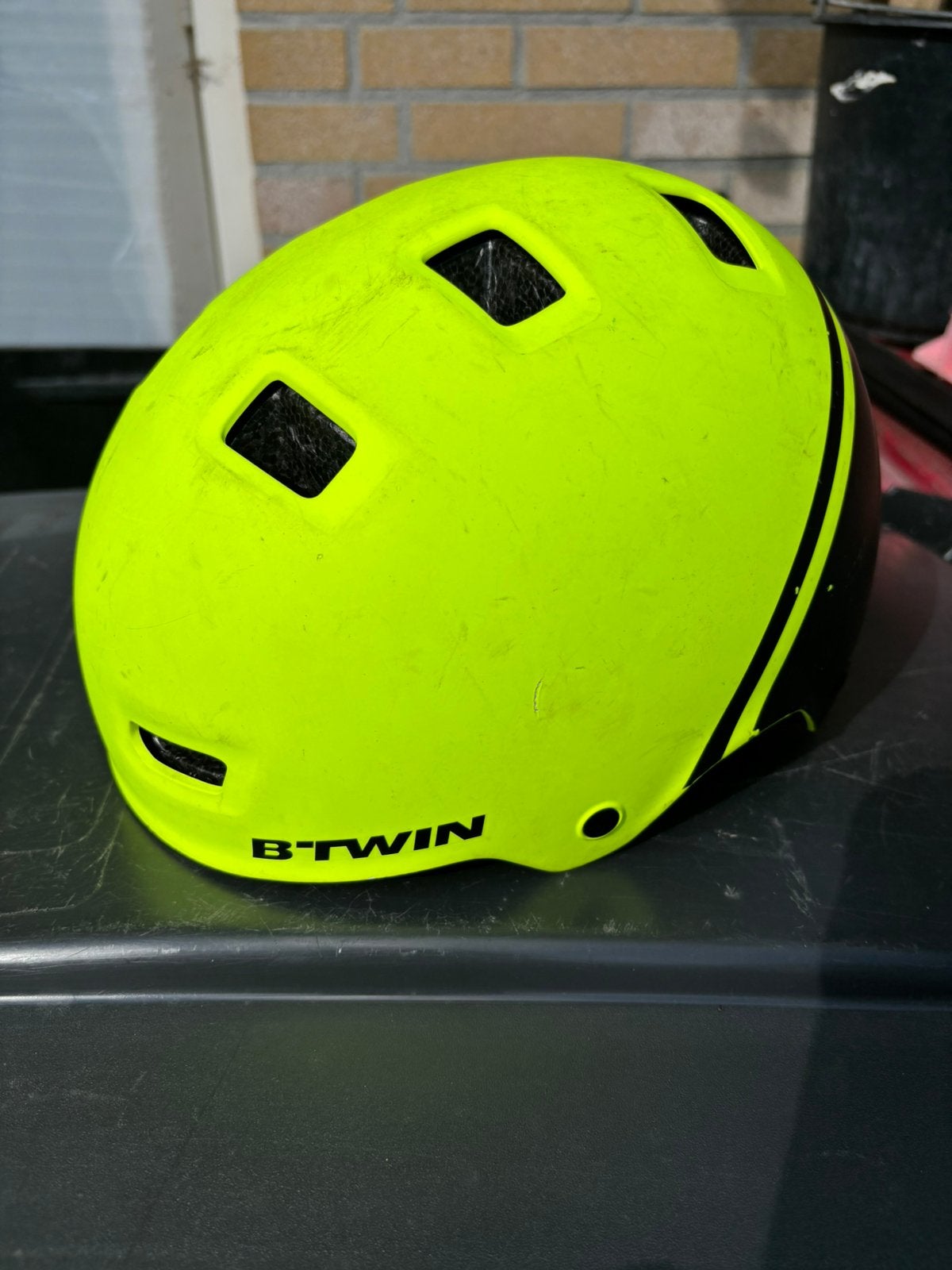 Fiets helm, Ophalen of Verzenden, Zo goed als nieuw