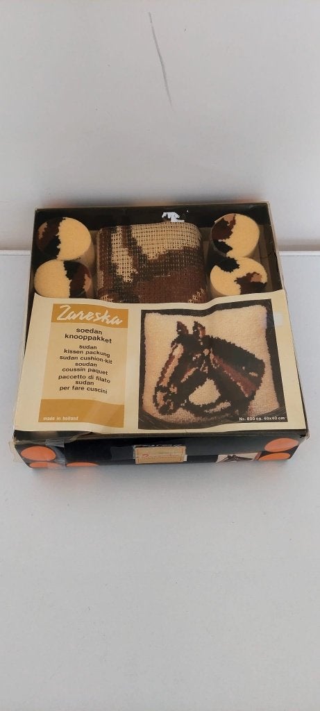Vintage Zareska  smyrna knooppakket kussen paard 40x40cm, Eu, Eu, Nieuw, Ophalen of Verzenden
