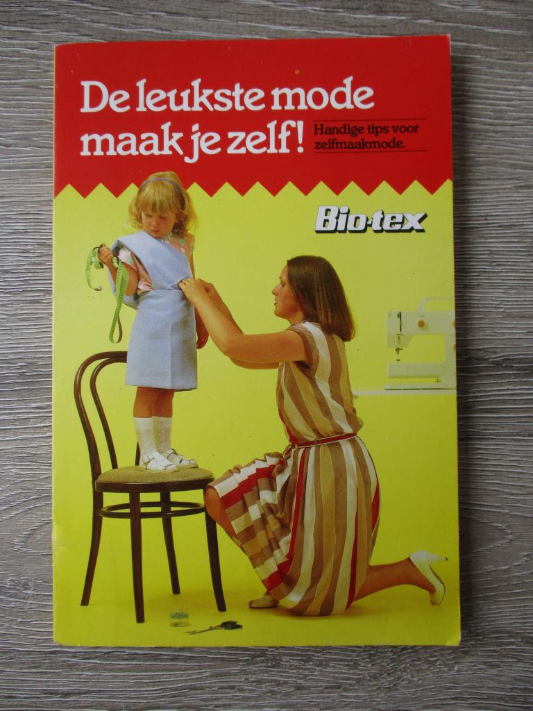 De leukste mode maak je zelf! - Bio-tex, Boeken, Ophalen of Verzenden, Gelezen, Borduren en Naaien