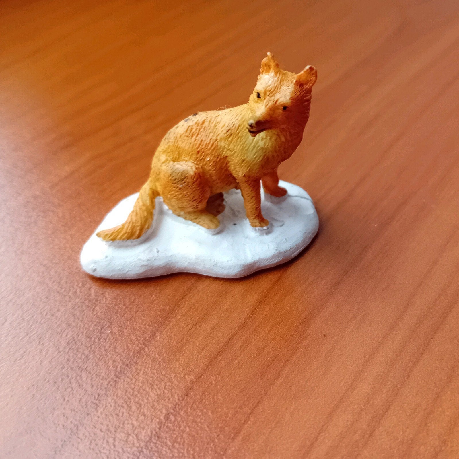 Lemax wolf, Lemax figuur voor Kerstdorp, Ophalen of Verzenden, Zo goed als nieuw
