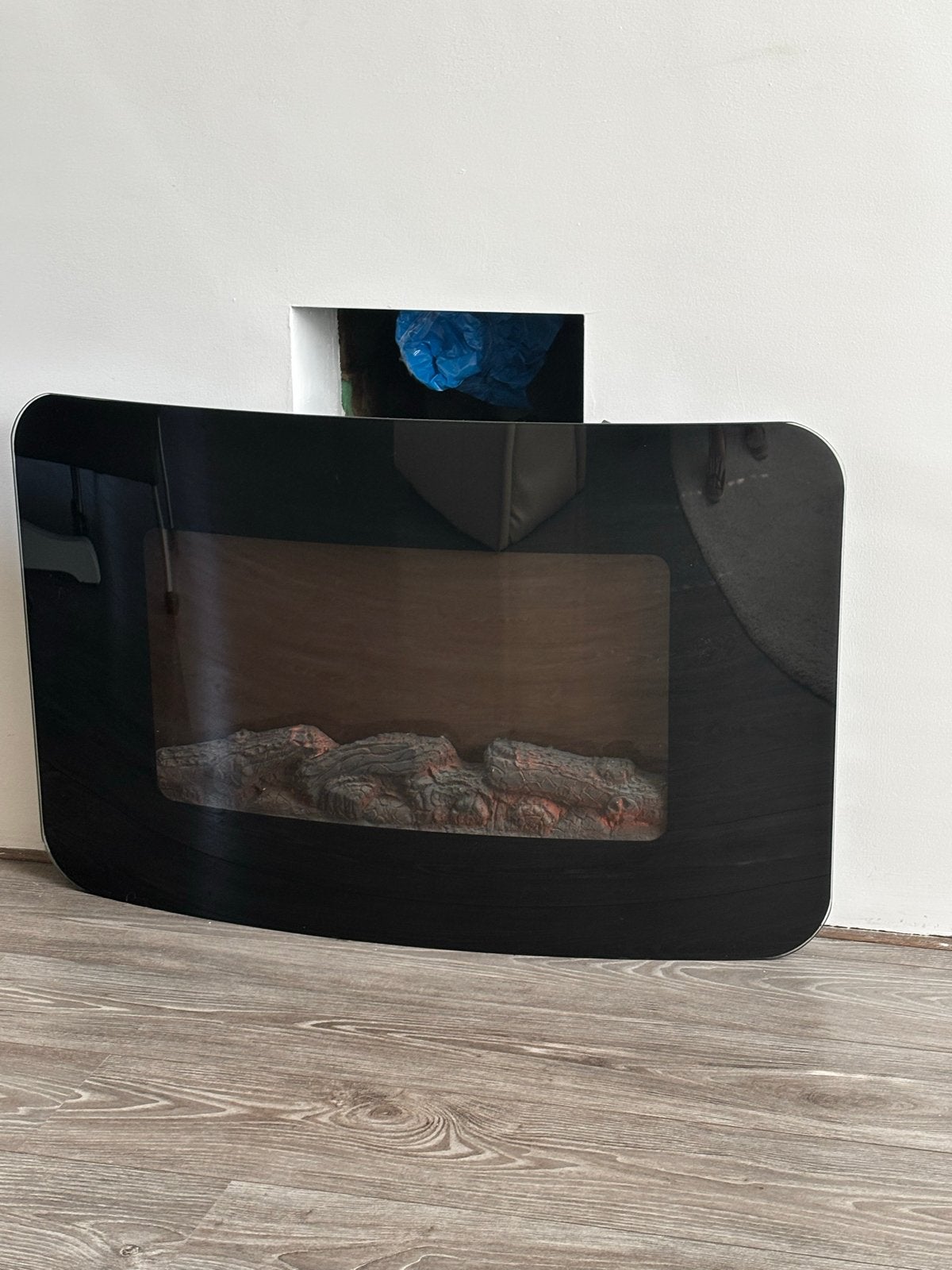 Moderne elektrische haard met vlameffect en verwarming, Huis en Inrichting, Ophalen, Zo goed als nieuw, Hangende haard, Elektrische haard