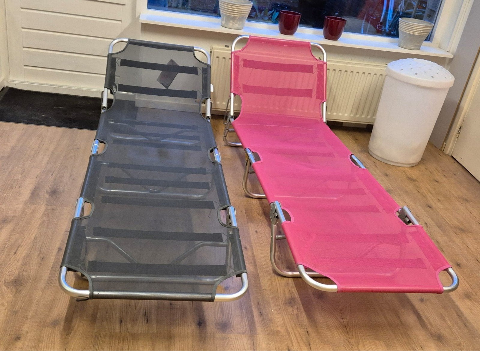 2 opvouwbare ligstoelen, Tuin en Terras, Ophalen, Zo goed als nieuw, Aluminium