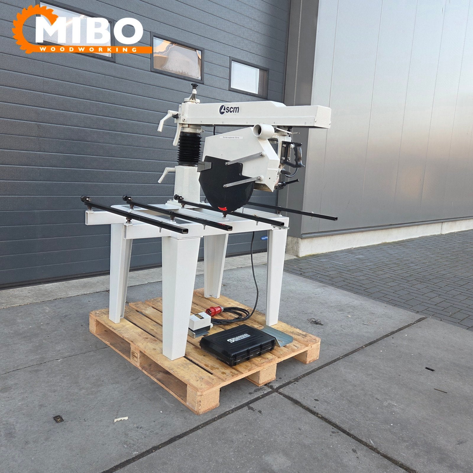 Stromab radiaalzaag zaagmachine afkortzaag ** CE Machine, 70 mm of meer, Ophalen of Verzenden, Zo goed als nieuw, Afkortzaag
