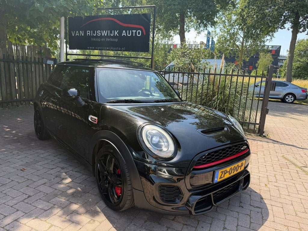 Mini 3-Deurs 2.0 John Cooper Works Xenon Leder Pano Camera, Auto's, Mini, 1998 cc, 1195 kg, Gebruikt, Euro 6