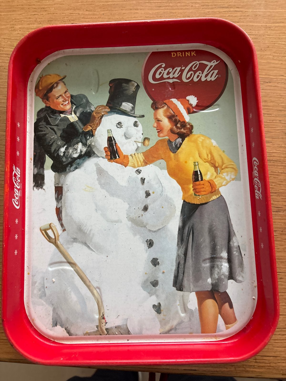 Vintage Coca-Cola dienblad met winterse afbeelding, Ophalen of Verzenden, Gebruikt, Gebruiksvoorwerp
