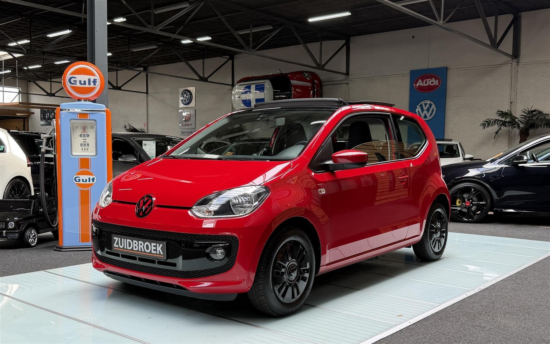 Volkswagen up! 1.0 Up! CNG! Pano! Clima! Navi! (bj 2013), Auto's, Volkswagen, Gebruikt, Up!, 68 pk, Origineel Nederlands