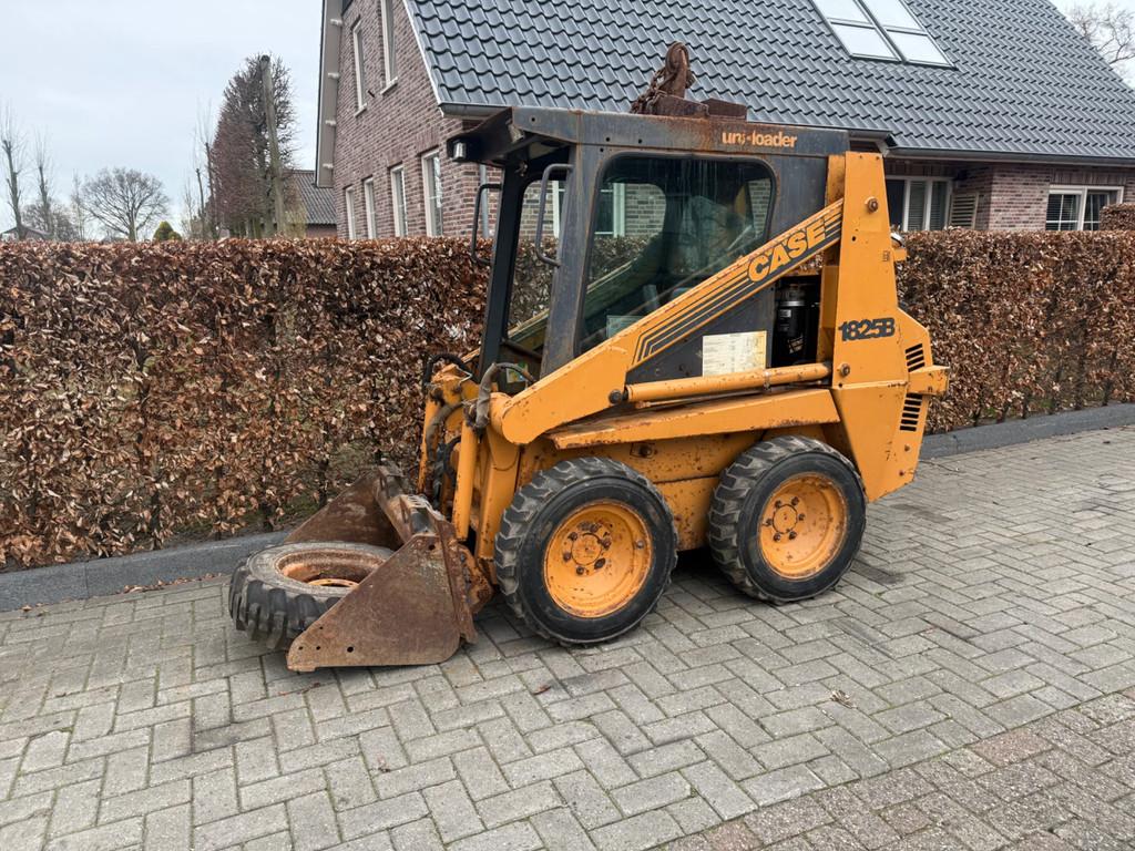 Case 1825 b (bj 1996), Wiellader of Shovel