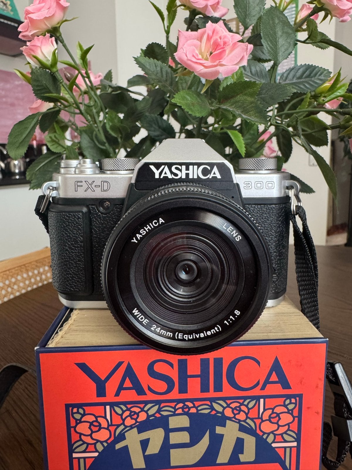 Yashica FX-D 300 Digital Camera – Excellent Condition, Ingebouwde flitser, Ophalen of Verzenden, Zo goed als nieuw, Accu