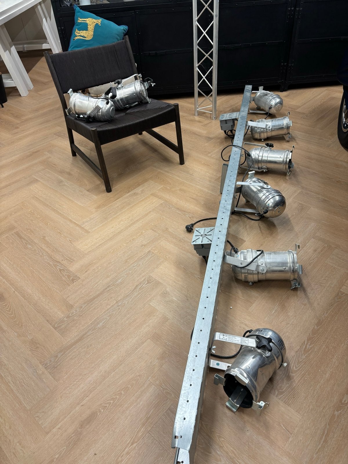 Eurolite TH-40 Studio Spots (8x) met Truss, Muziek en Instrumenten, Theaterbelichting, Ophalen of Verzenden, Gebruikt