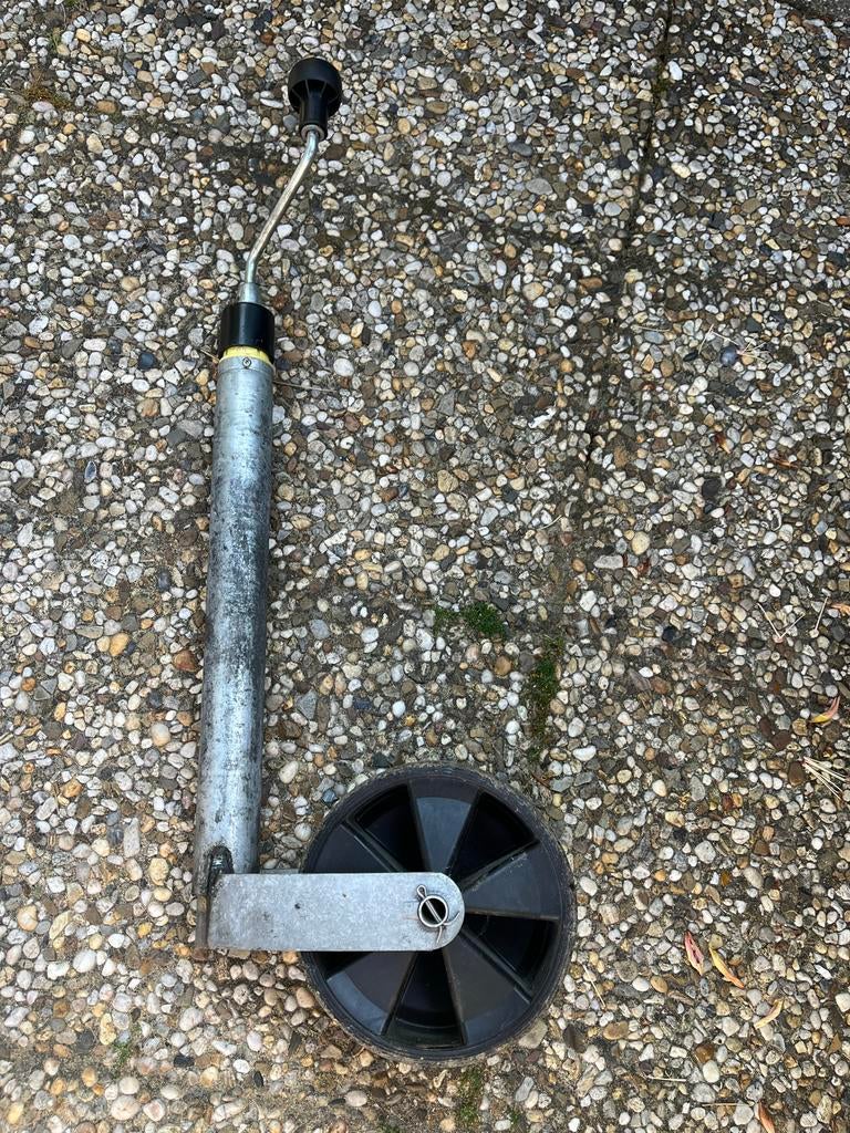 Neuswiel 48 mm doorsnede met weegfunctie voor caravan, Ophalen of Verzenden, Gebruikt