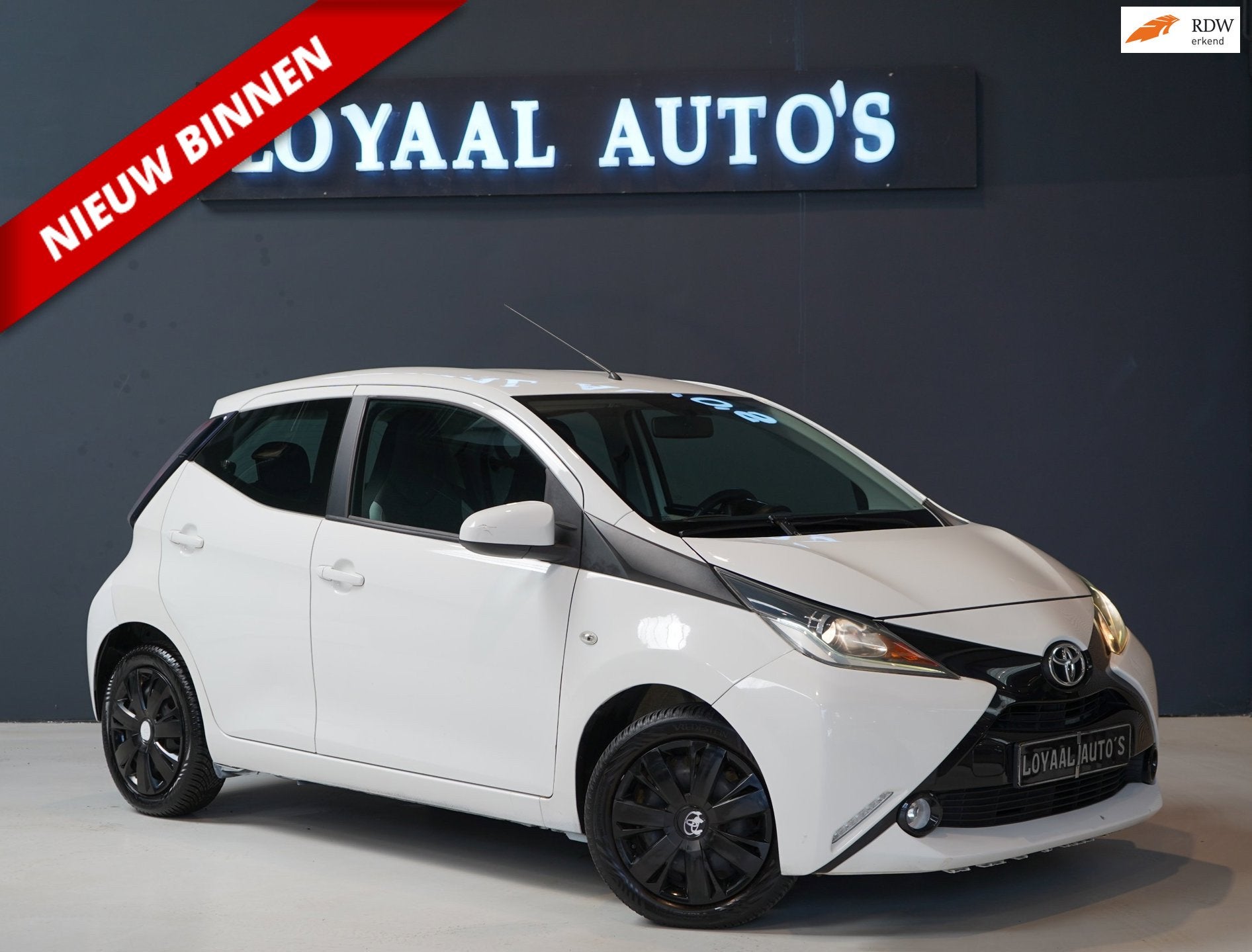 Toyota Aygo 1.0 VVT-i x-cite | AIRCO | ELEK.RAMEN | APK |, Voorwielaandrijving, Euro 5, Gebruikt, 4 stoelen