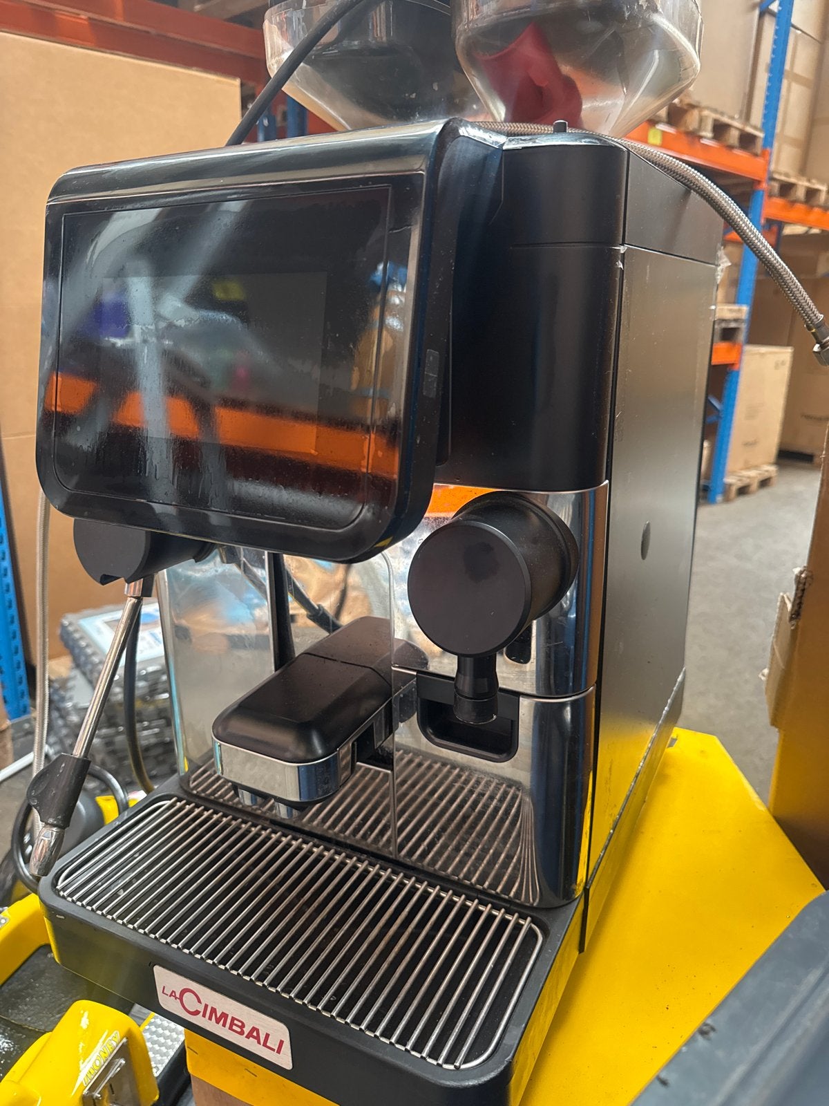 La Cimbali S20 volautomaat met Melkreservoir, Gebruikt, 10 kopjes of meer, Koffiemachine, Koffiebonen