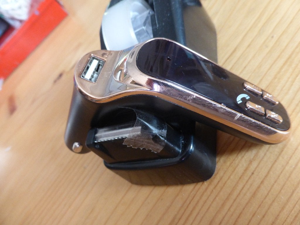 T.k. Bluetooth FM Transmitter Carkit., Ophalen of Verzenden, Gebruikt