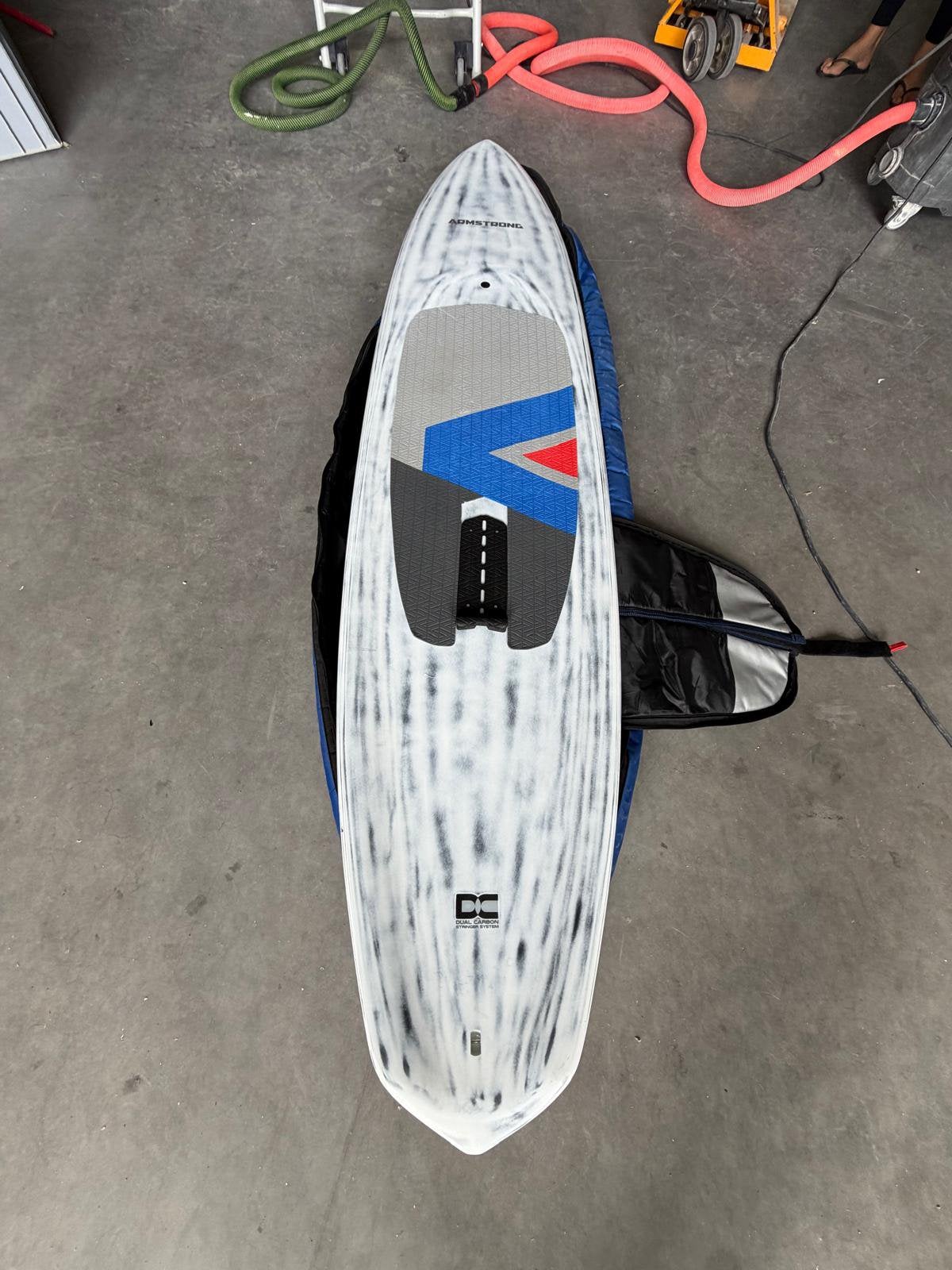 Downwind boards Armstrong 106 en 121 liter, Ophalen, Zo goed als nieuw, SUP-peddels